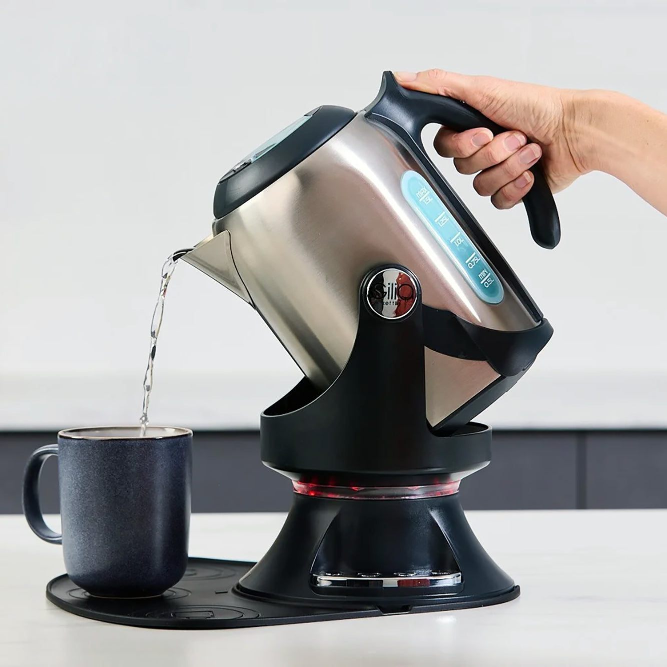 Gilia Turn & Tilt Kettle